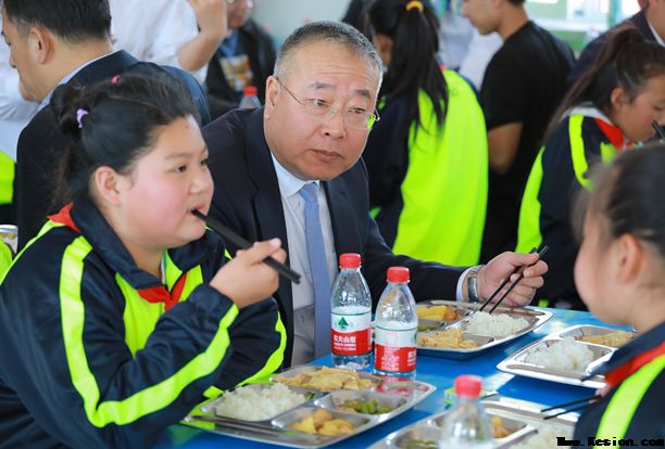 写在改革开放40年之际——以爱为名的15年