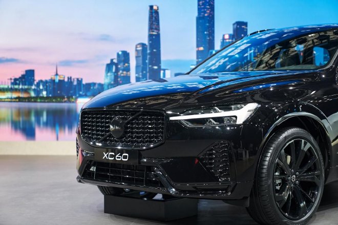 沃尔沃XC60 B5智远极夜黑版2024广州车展上市