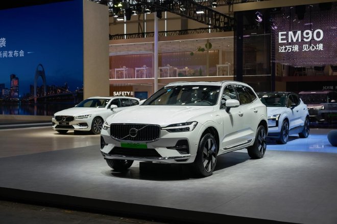 沃尔沃XC60 B5智远极夜黑版2024广州车展上市