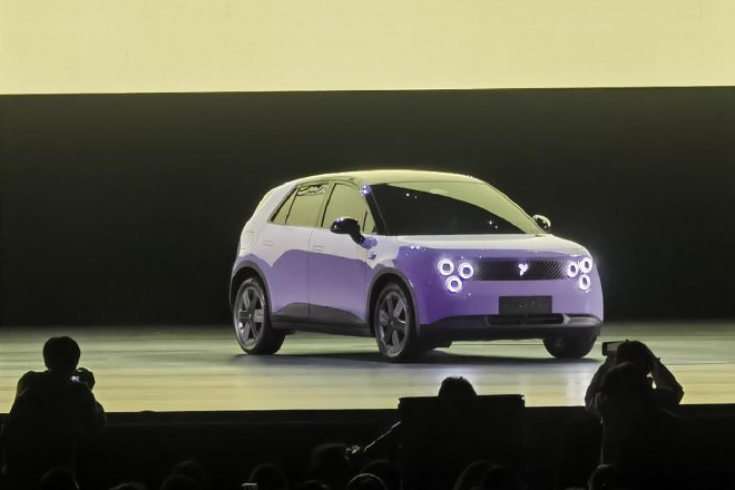 蔚来2024 NIO Day 蔚来ET9上市 萤火虫开启预售