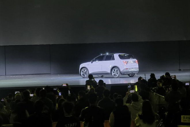 蔚来2024 NIO Day 蔚来ET9上市 萤火虫开启预售